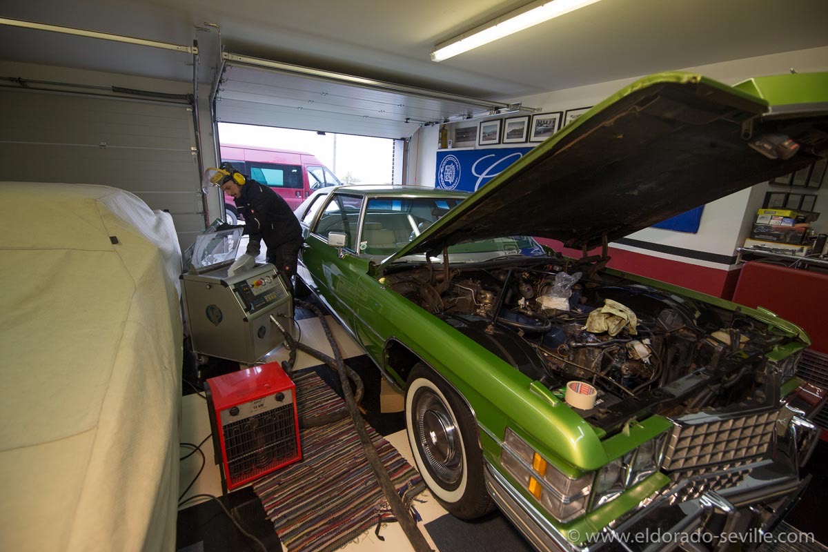 Dry Ice Cleaning the engine bay - Nov 2016