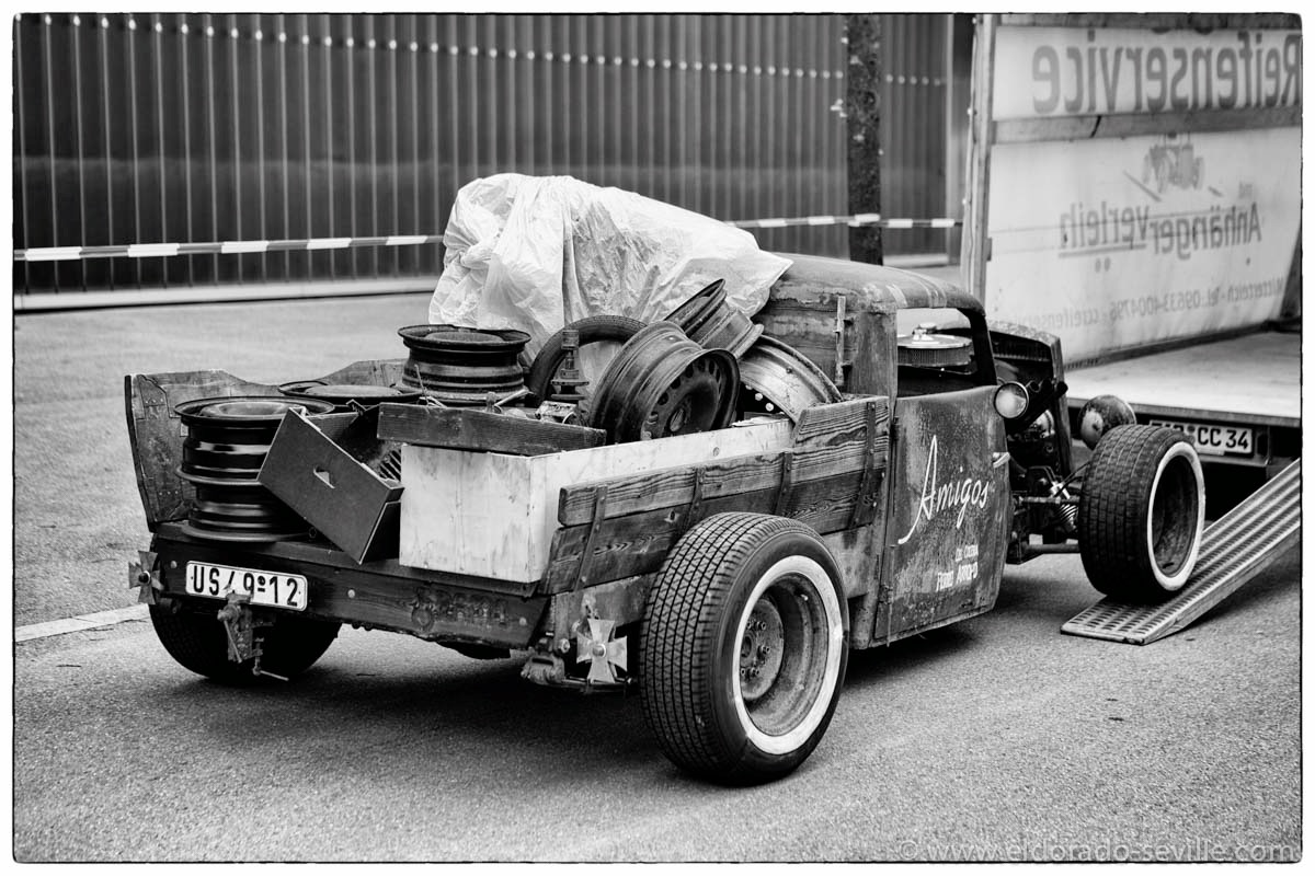 Loading Image