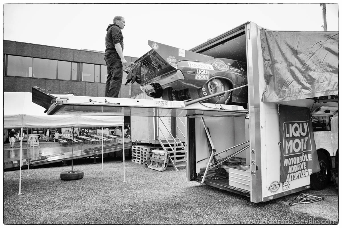 Loading Image